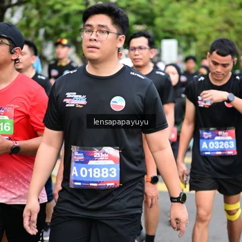 Runner Photo 4164395
