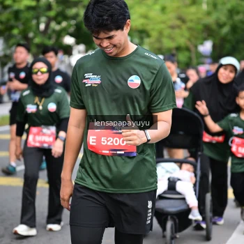 Runner Photo 4164400