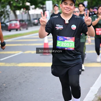 Runner Photo 4164435