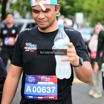Runner Photo 4164507
