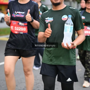 Runner Photo 4164535