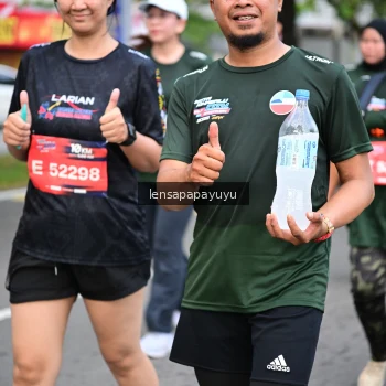 Runner Photo 4164539