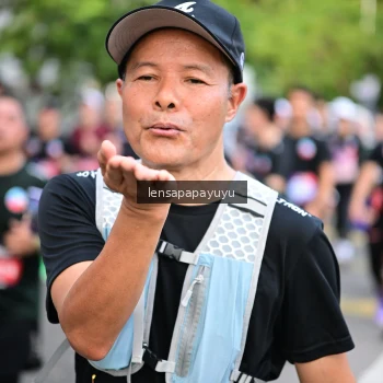Runner Photo 4164612