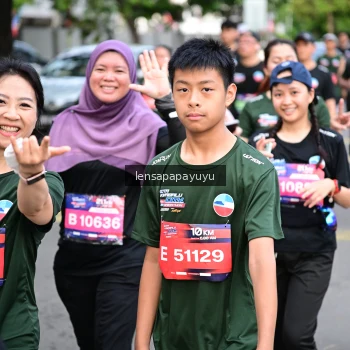 Runner Photo 4164638