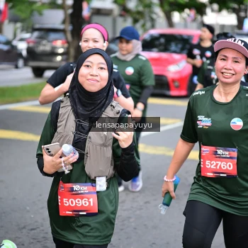 Runner Photo 4164660
