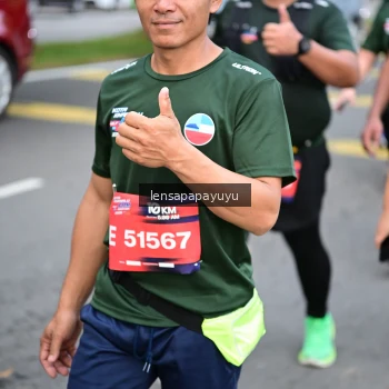 Runner Photo 4164675