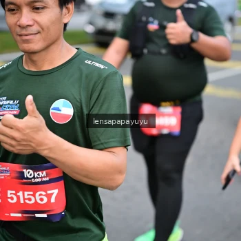 Runner Photo 4164676
