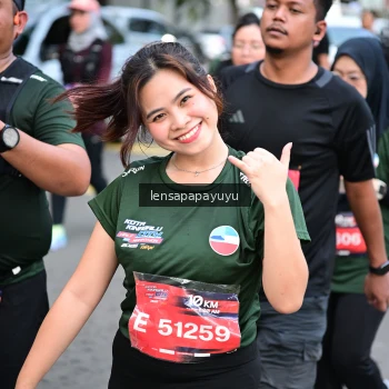 Runner Photo 4164680