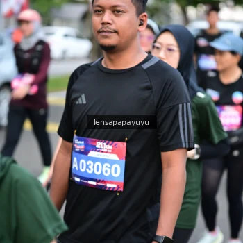 Runner Photo 4164684