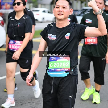 Runner Photo 4164689