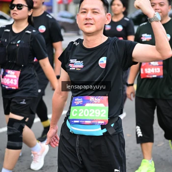 Runner Photo 4164693