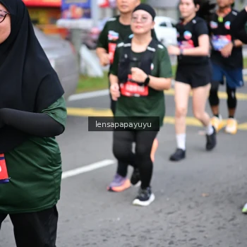Runner Photo 4164716