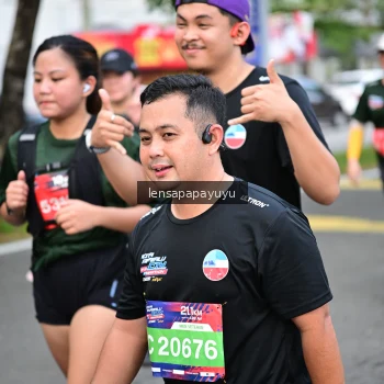 Runner Photo 4164733