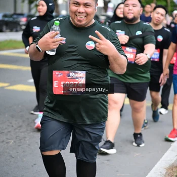 Runner Photo 4164755