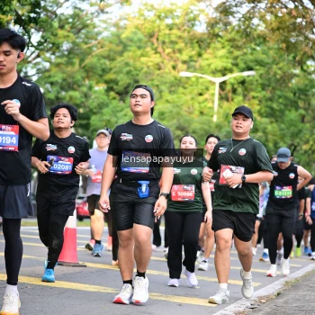 Runner Photo 4165066