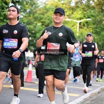 Runner Photo 4165067