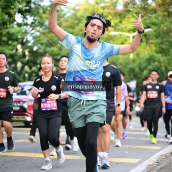 Runner Photo 4165078