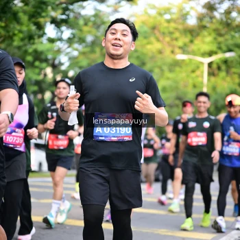 Runner Photo 4165082