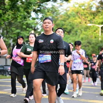 Runner Photo 4165083