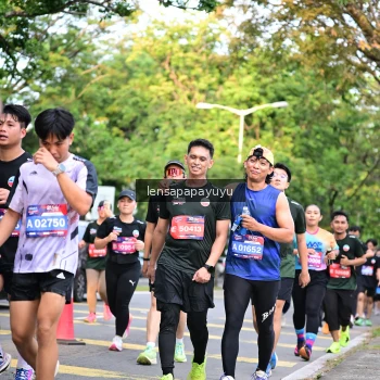 Runner Photo 4165087