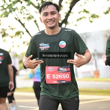 Runner Photo 4165100