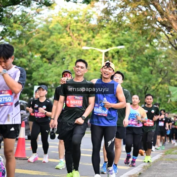 Runner Photo 4165101