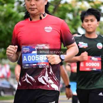 Runner Photo 4165104