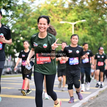 Runner Photo 4165107