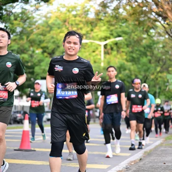 Runner Photo 4165112