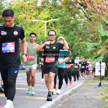 Runner Photo 4165118