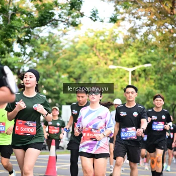 Runner Photo 4165144