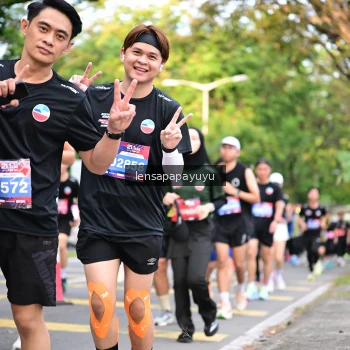 Runner Photo 4165155