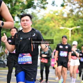 Runner Photo 4165162