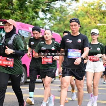 Runner Photo 4165169