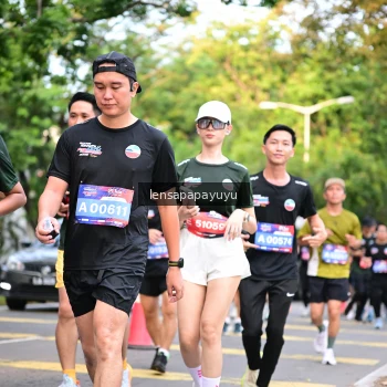Runner Photo 4165176