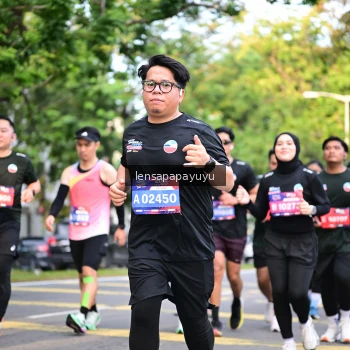 Runner Photo 4165190