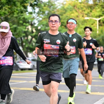 Runner Photo 4165240