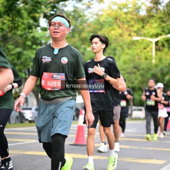 Runner Photo 4165256
