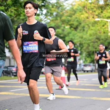 Runner Photo 4165257