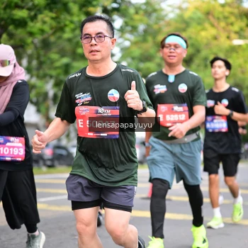 Runner Photo 4165258