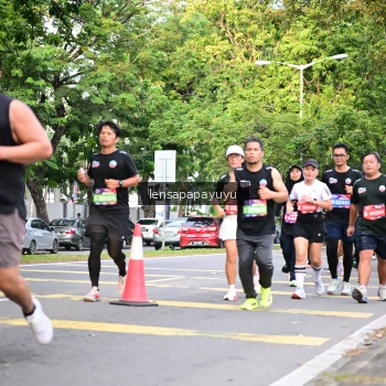 Runner Photo 4165260
