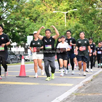 Runner Photo 4165262