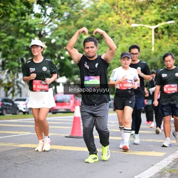 Runner Photo 4165267
