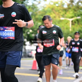 Runner Photo 4165275