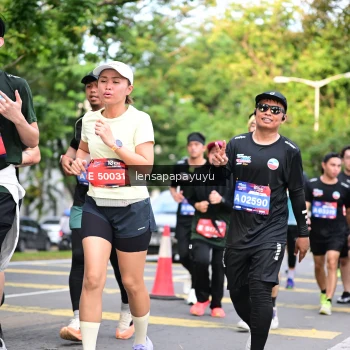 Runner Photo 4165278