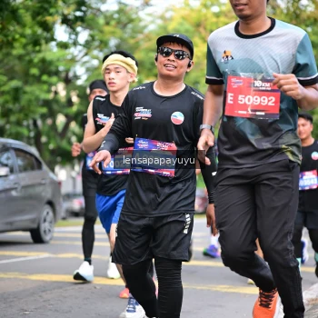 Runner Photo 4165283