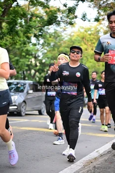Runner Photo 4165284