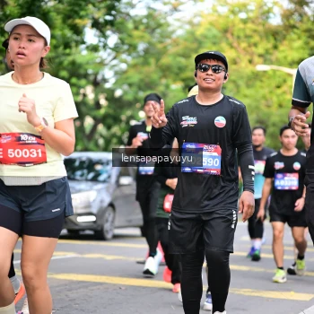 Runner Photo 4165285