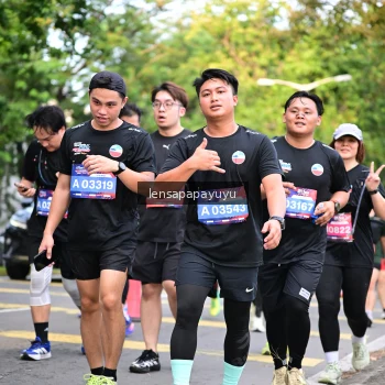 Runner Photo 4165293