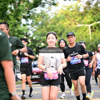 Runner Photo 4165315